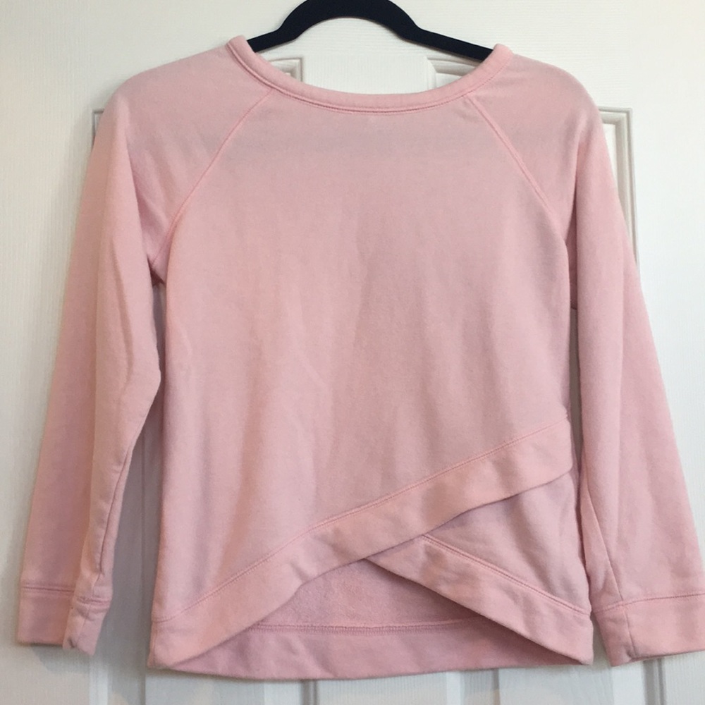 light pink sweatshirt 💗